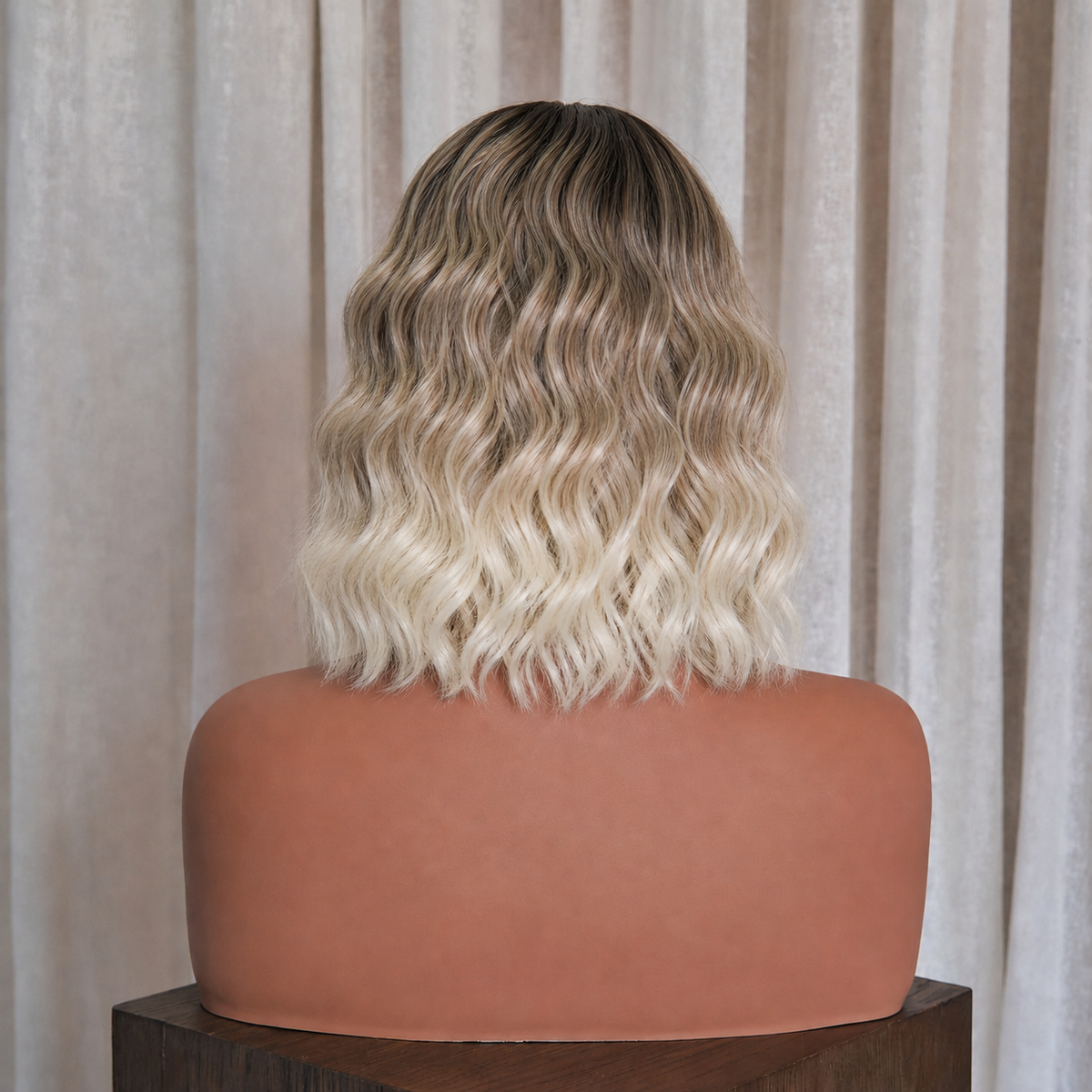 ALESSANDRA - Ombre Blonde - Lace Front Wig