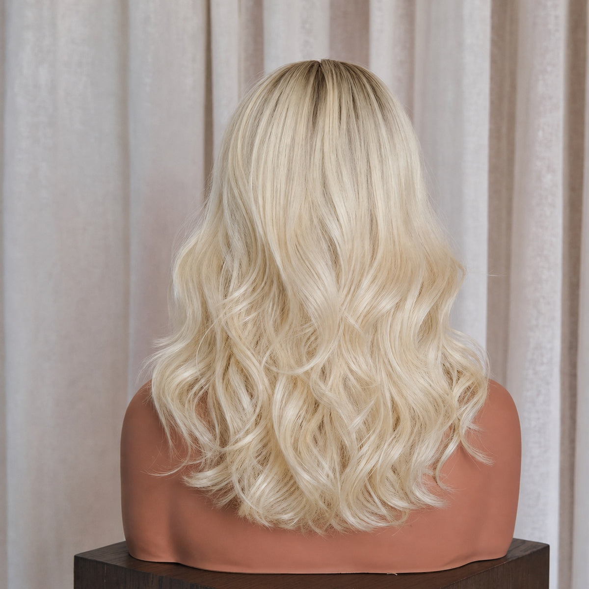 HOLLY - Ombre Blonde - Fringe Wig