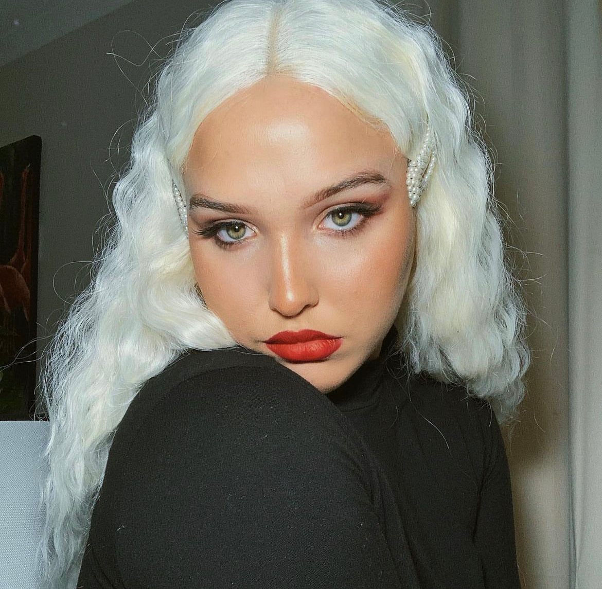 How to Refresh Your Wig Without Washing It