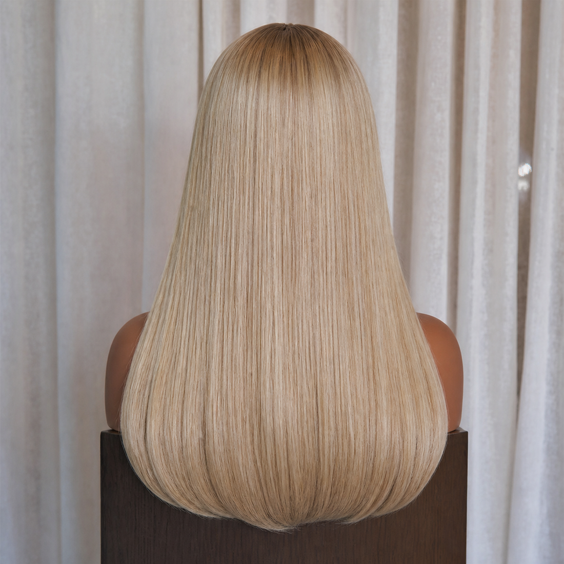 ASHLEY Blonde 18" Fringe Wig