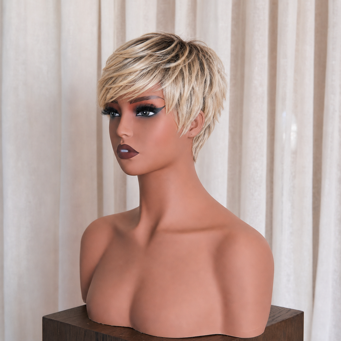 AUDREY Ombre Blonde Fringe Wig