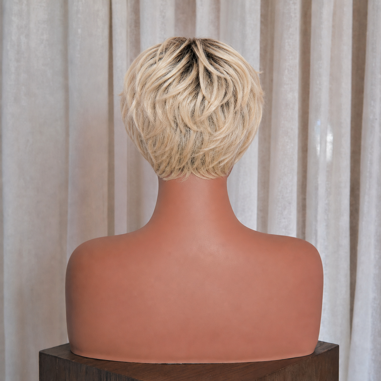AUDREY Ombre Blonde Fringe Wig