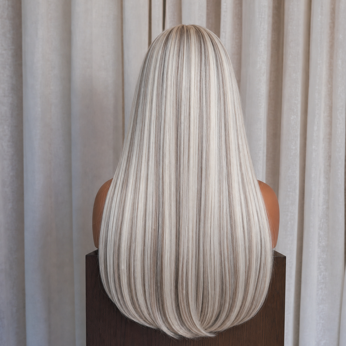 CHASE - White Blonde - Fringe Wig