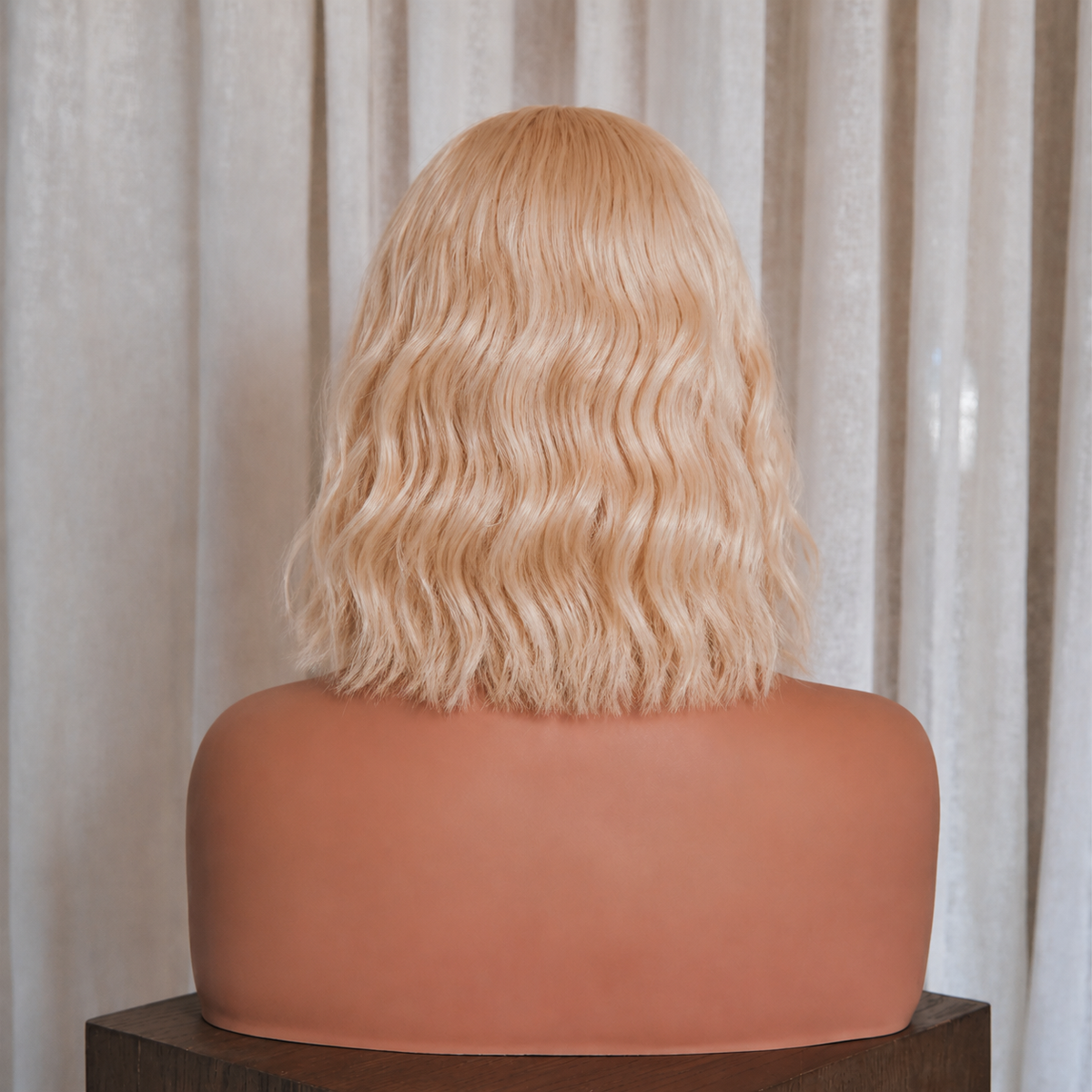 HAYLEY - Blonde - Fringe Wig