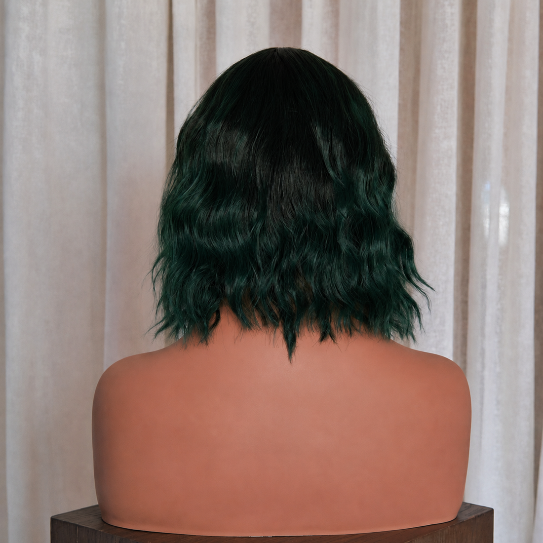 HAYLEY - Dark Green - Fringe Wig