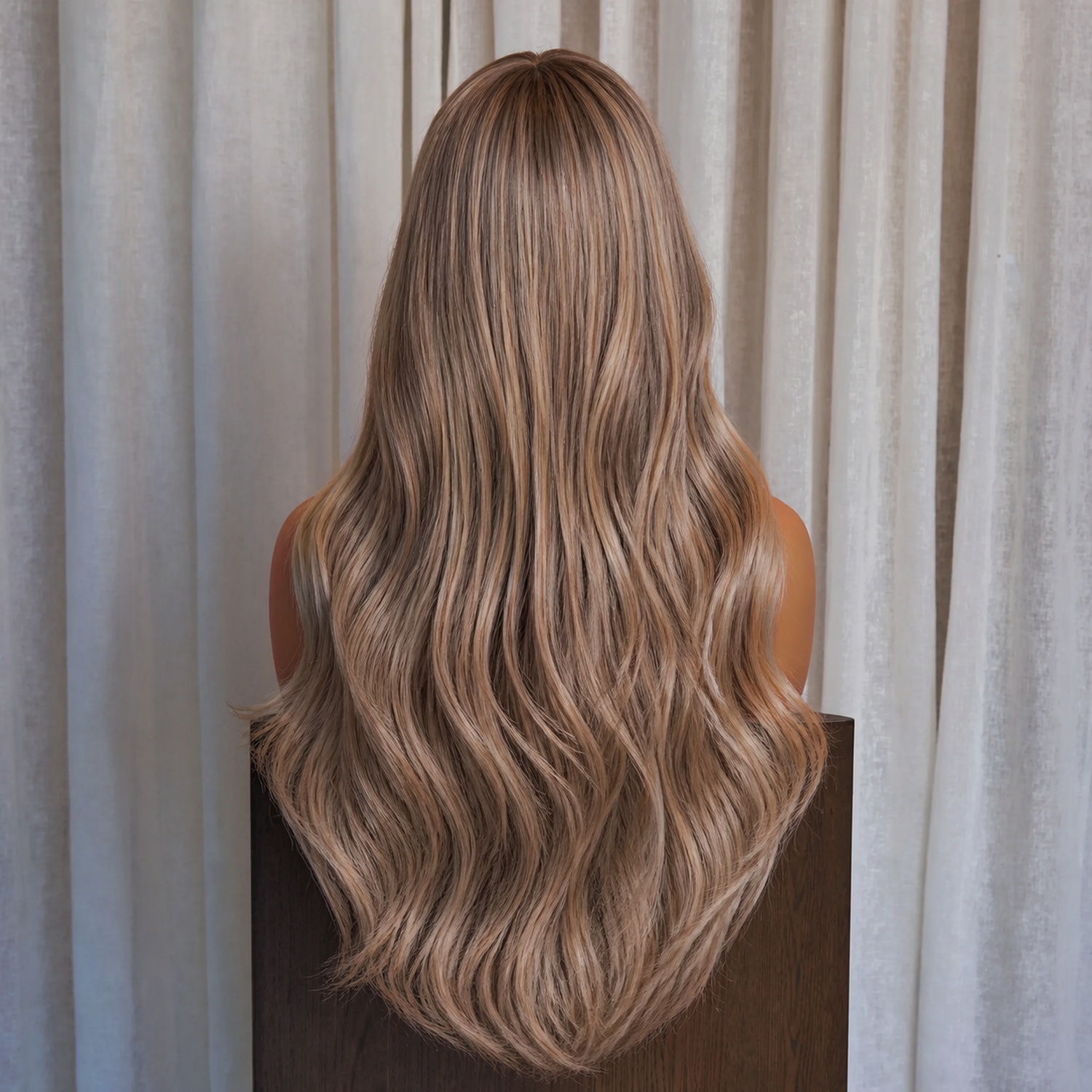 ELORA - Beige Bronde - Long Fringe Wig