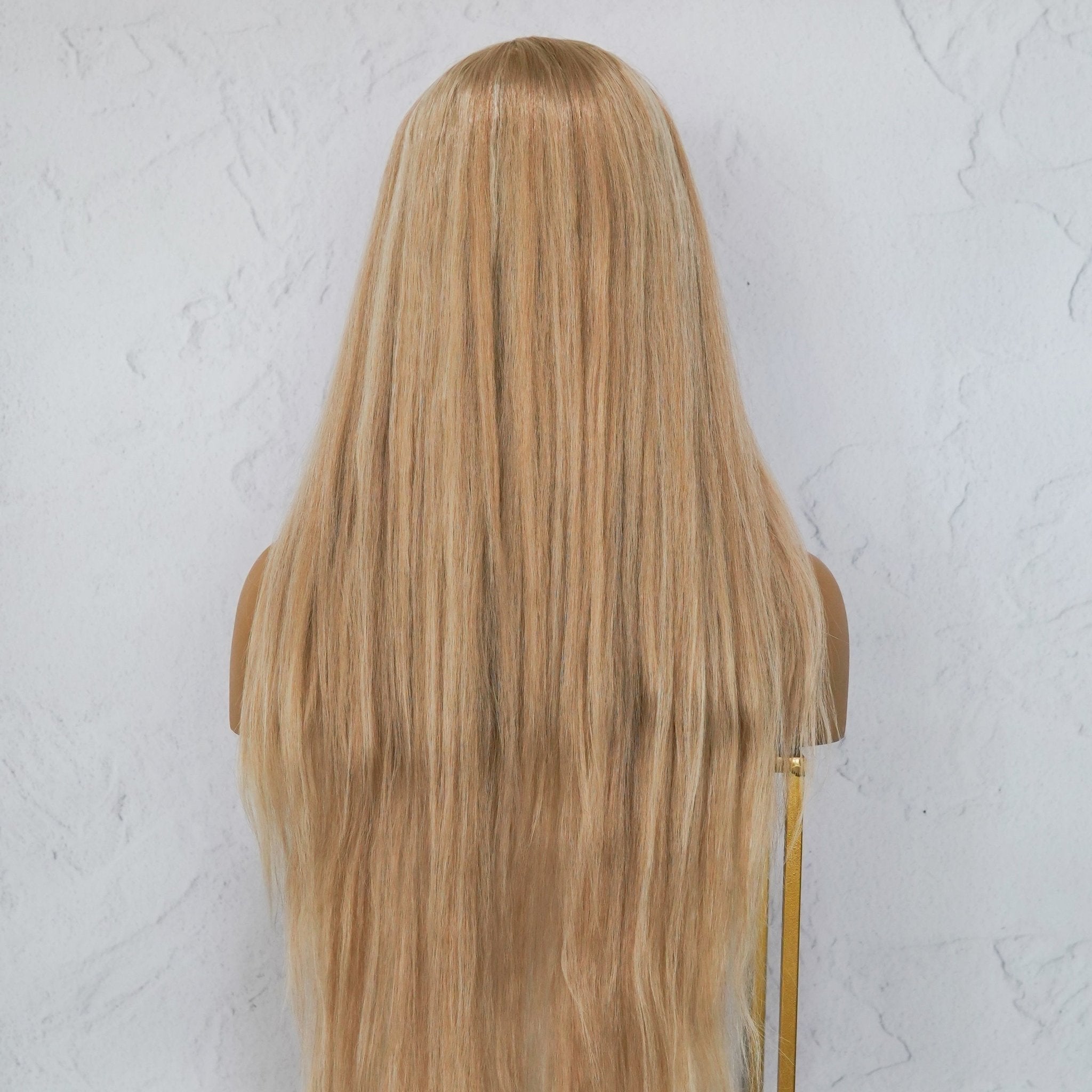HANNAH Beach Blonde Lace Front Wig | Milk &amp; Honey Wigs