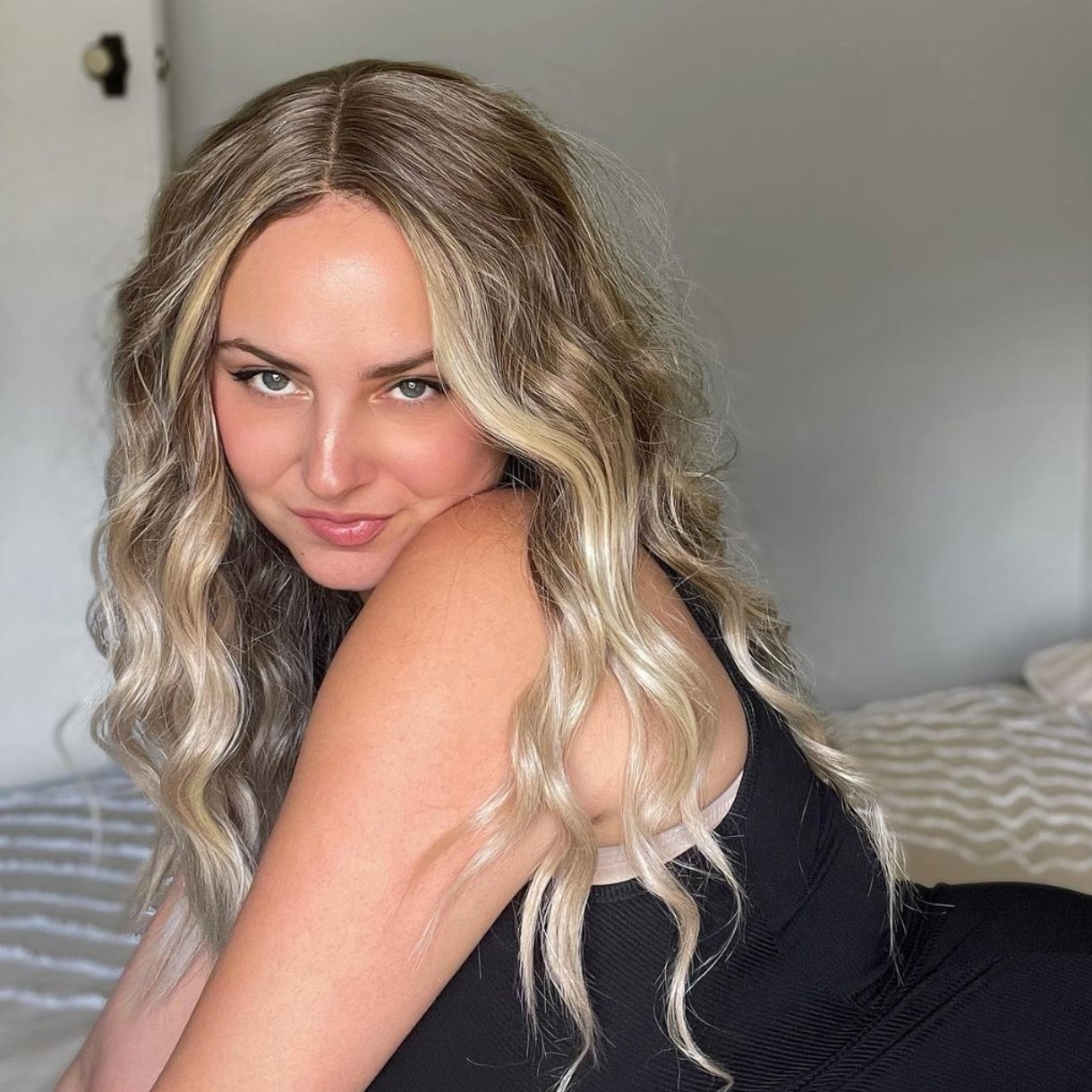 ZOEY Ombre Lace Front Wig - Milk &amp; Honey Wigs